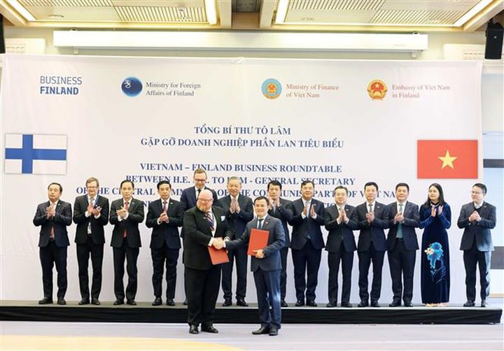 Το Βιετνάμ συνεχίζει να προωθεί μια στρατηγική ανάπτυξης υψηλής ποιότητας, με επίκεντρο την επιστήμη, την τεχνολογία και την καινοτομία - Φωτογραφία 2. Việt Nam tiếp tục thúc đẩy chiến lược phát triển chất lượng cao, trong đó chú trọng vào khoa học công nghệ và đổi mới sáng tạo- Ảnh 2.