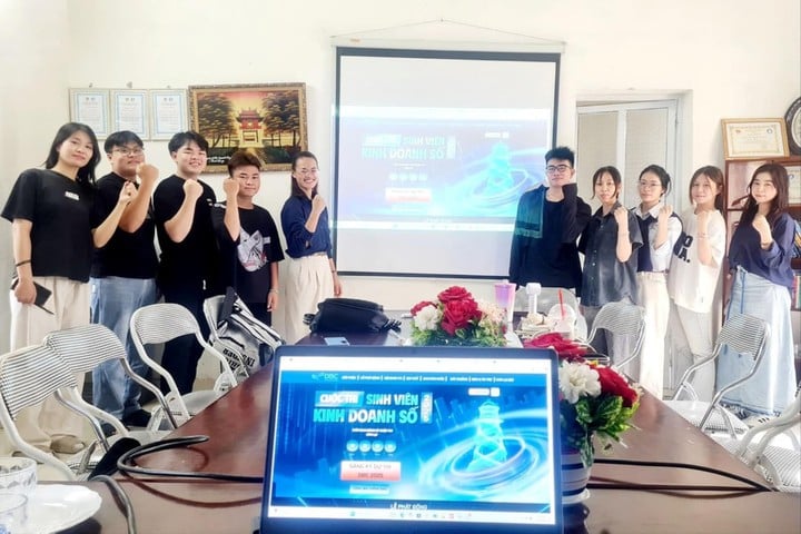 Hai Phong entwickelt Humanressourcen in Wissenschaft, Technologie und Innovation: Schaffung einer menschlichen Grundlage für die digitale Transformation – Foto 1. Hải Phòng phát triển nhân lực khoa học, công nghệ và đổi mới sáng tạo: Xây dựng nền tảng con người cho chuyển đổi số- Ảnh 1.