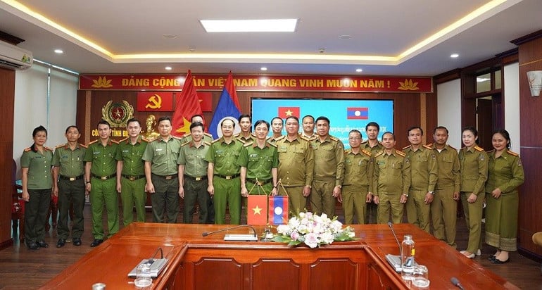 cong-an-tinh-dien-bien-va-cong-an-tinh-u-dom-xay-ky-bien-ban-ghi-nho.jpg