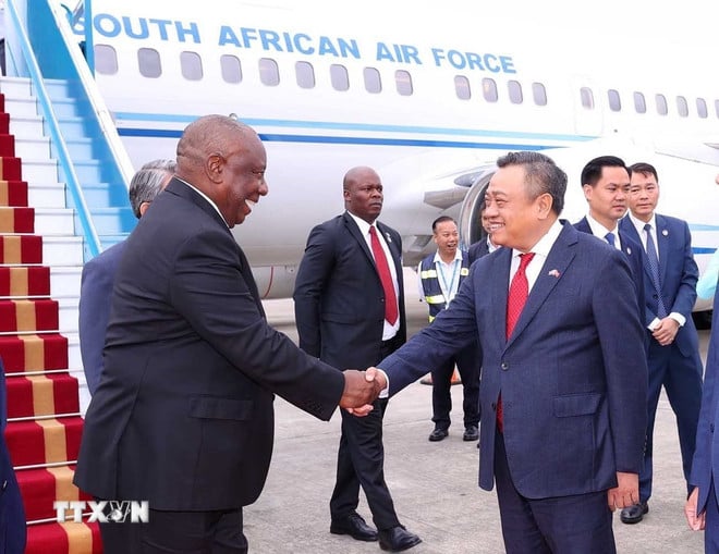 ttxvn-president-of-South-Africa-visits-vietnam-5.jpg