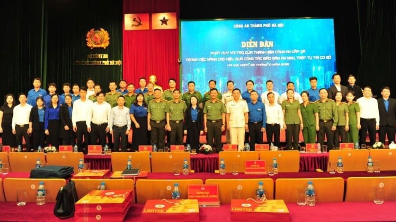ប្រតិភូចូលរួមវេទិកា។