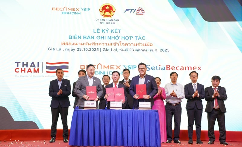 Investeraren i Becamex Visip Industrial Park tecknade ett samarbetsavtal med en partner för att stödja thailändska och malaysiska företag i att lära sig om investeringsmiljön i Gia Lai-provinsen och vice versa.