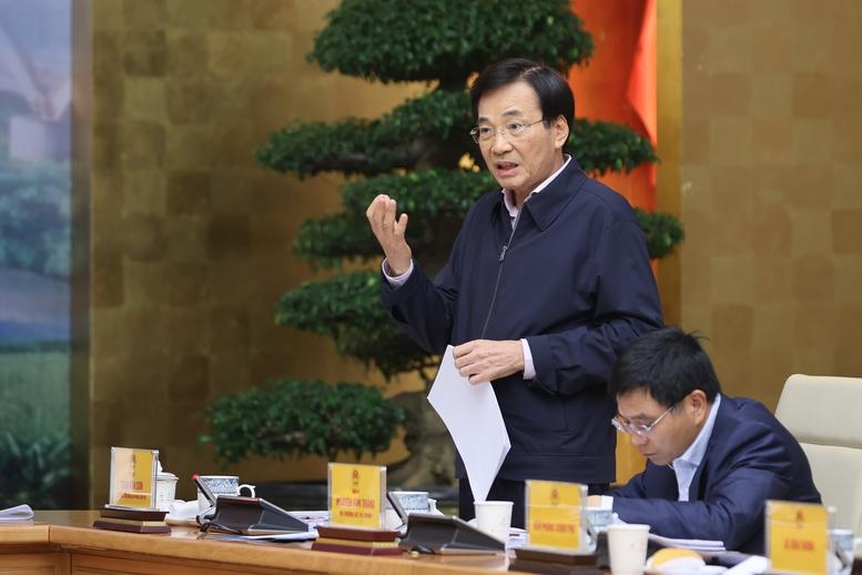Primer Ministro: Promover de forma proactiva y activa los proyectos ferroviarios y la transferencia y desarrollo de tecnología - Foto 5. Thủ tướng: Chủ động, tích cực thúc đẩy các dự án đường sắt và chuyển giao, phát triển công nghệ- Ảnh 5.