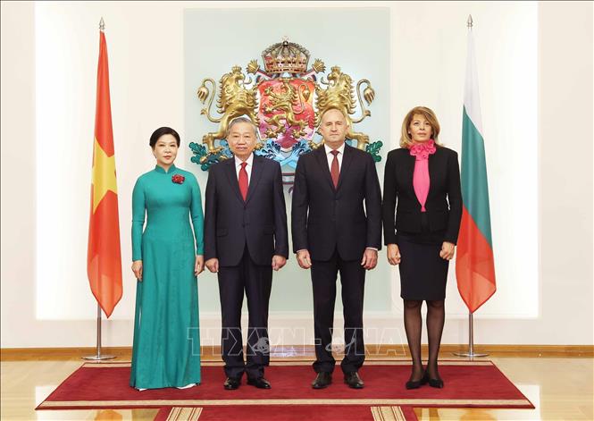 Photo caption