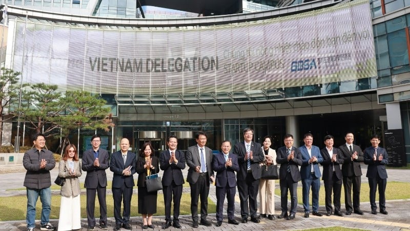A delegation from the Ministry of Public Security visited and worked at Pangyo High-Tech Valley, South Korea. (Photo: Source: VKBIA)