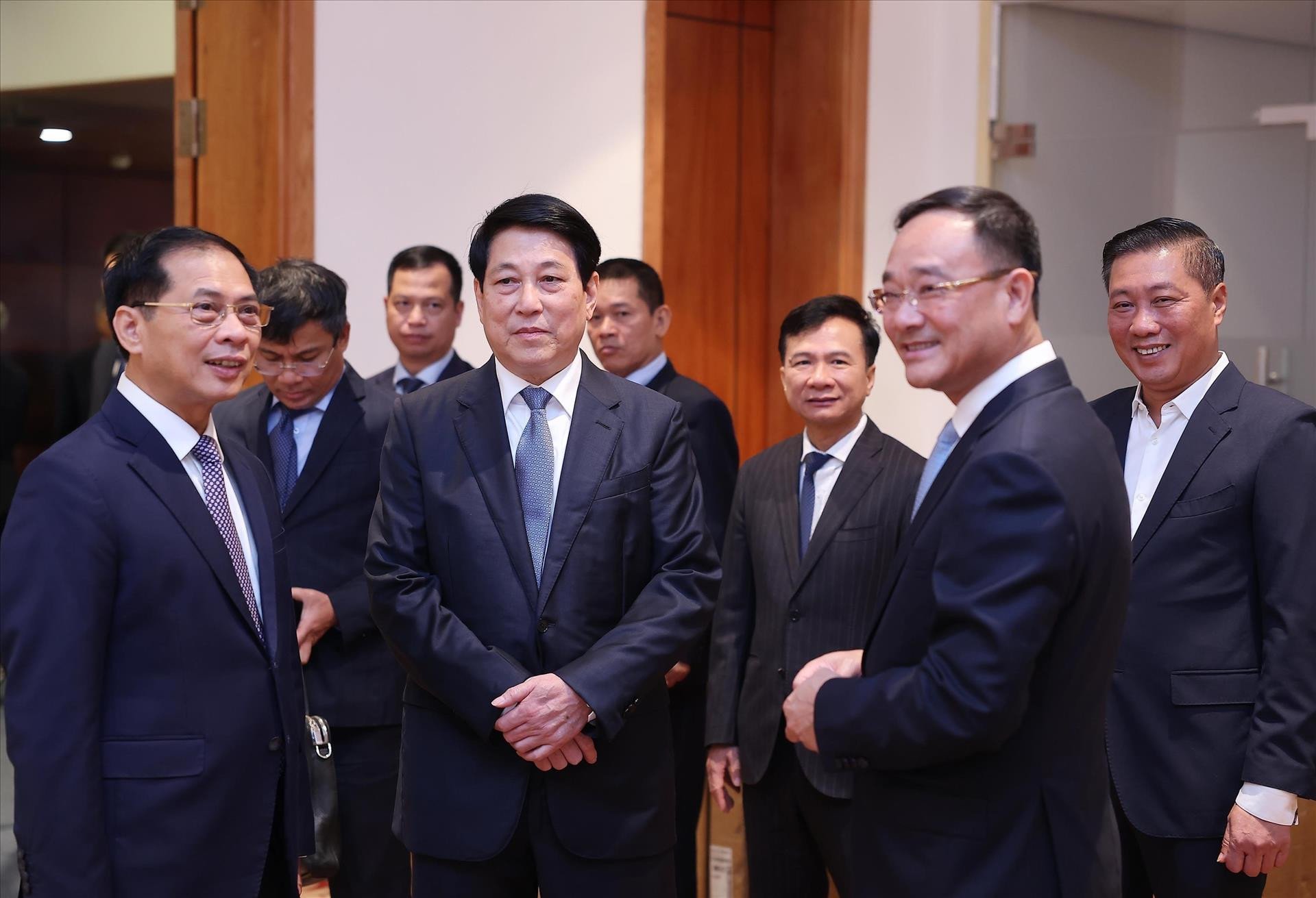 Președintele VNA Potal, Președintele General al Statului, aprobă ceremonia de deschidere a Convenției de la Hanoi pentru informare 835673423 13 45 13.jpg