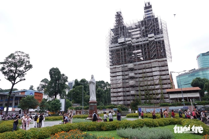Muitas obras arquitetônicas em locais privilegiados na Cidade de Ho Chi Minh não foram classificadas como relíquias - Foto 1. xếp hạng di tích - Ảnh 1.