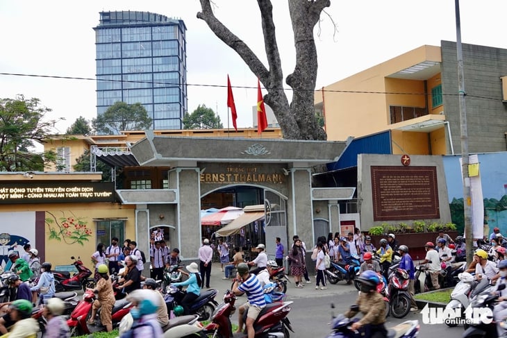 Muitas obras arquitetônicas em locais privilegiados na Cidade de Ho Chi Minh não foram classificadas como relíquias - Foto 3. xếp hạng di tích - Ảnh 3.