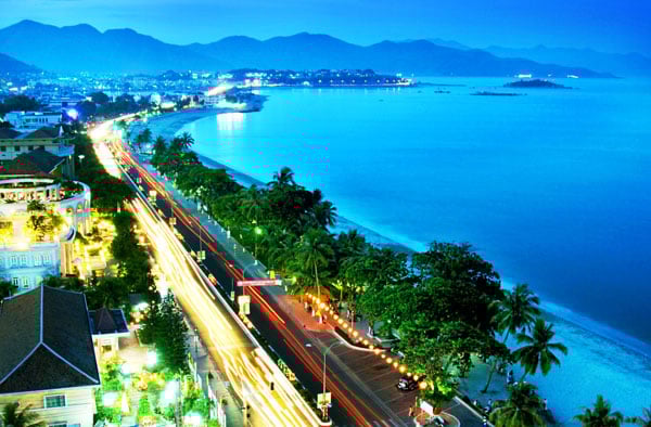 Khánh Hòa ban hành kế hoạch triển khai thực hiện Nghị quyết về tăng trưởng kinh tế hai con số giai đoạn 2025 – 2030 trong lĩnh vực du lịch - Ảnh 1.