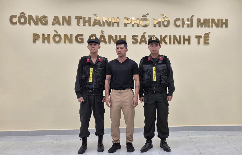 Trước khi bị bắt tạm giam, ca sĩ Lương Bằng Quang kinh doanh gì? - 1