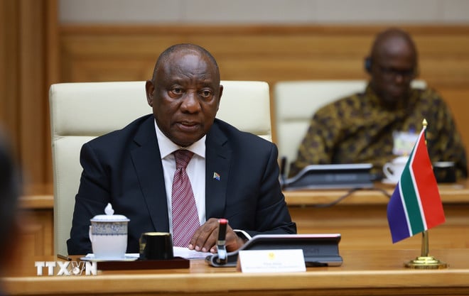 ttxvn-thu-tuong-pham-minh-chinh-hoi-kien-tong-thong-cong-hoa-nam-phi-matamela-cyril-ramaphosa-8357926-3.jpg
