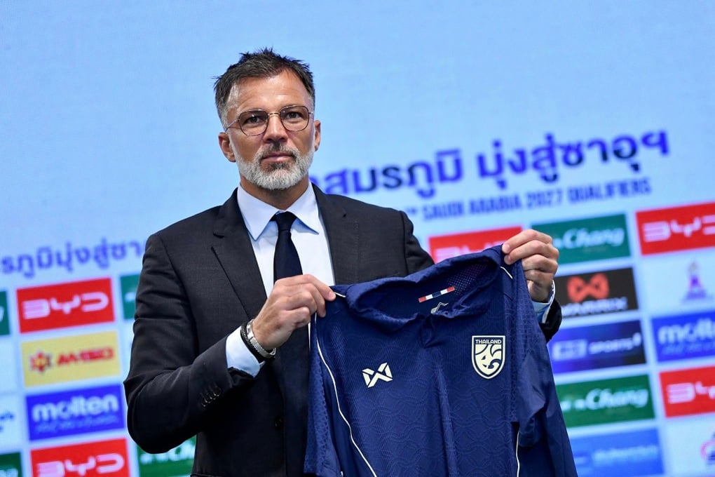 Tân HLV đội tuyển Thái Lan ra mắt, nói về mục tiêu World Cup - 1
