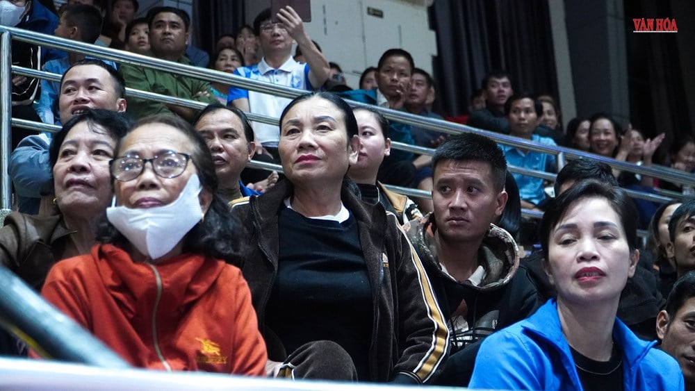 Ha Tinh vann överväldigande den inledande matchen i den nationella volleybollturneringen i A-klass - foto 6