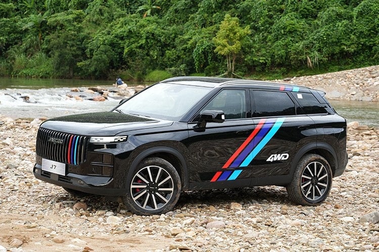 Le Jaecoo J7 AWD Individual est orienté tout-terrain
