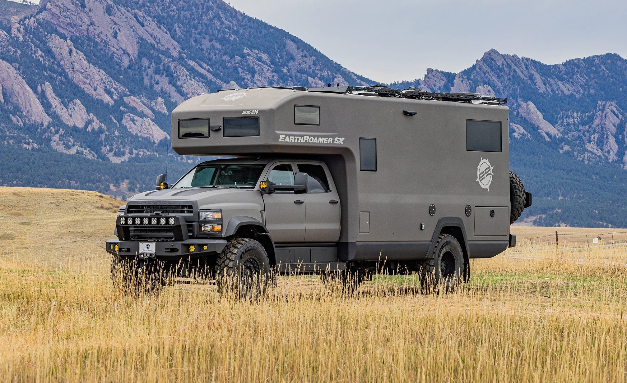EarthRoamer SX 2.0 2027 på 43-tumsdäck