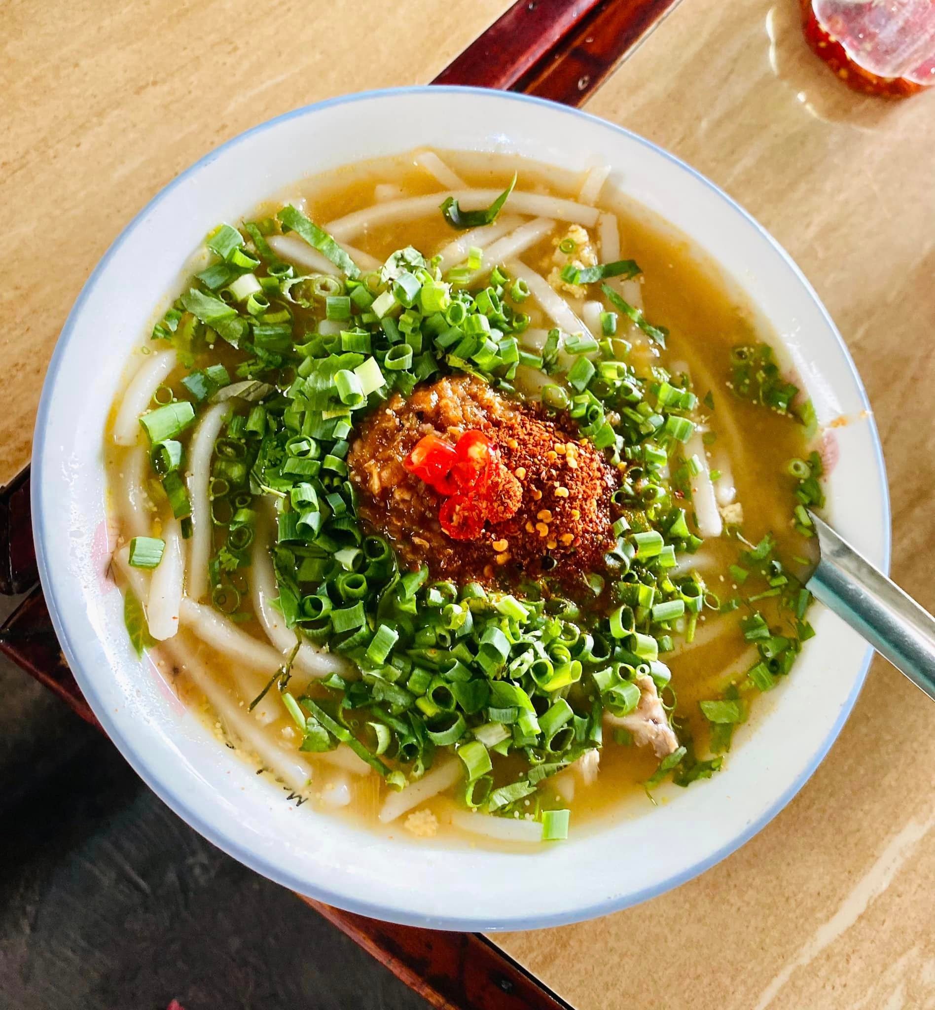 Hoai An Quang Tri terci.jpg