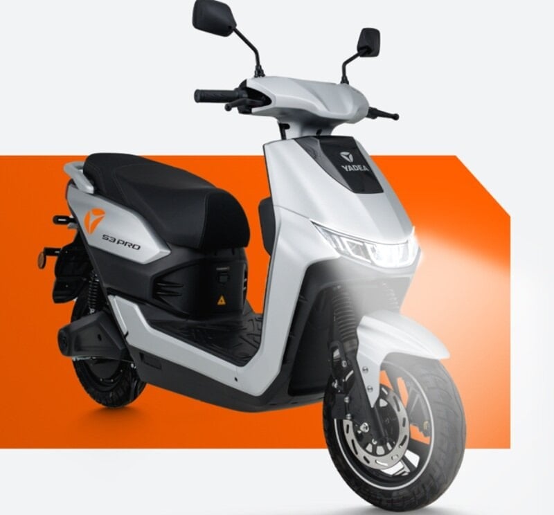 Motocicleta electrică Yadea S3 Pro are un motor puternic, o baterie durabilă de până la 150 km/încărcare și un preț surprinzător de mic!