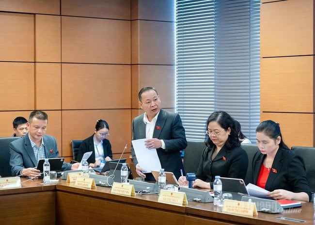 Sửa Luật Báo chí: Nghiên cứu bổ sung quy định thúc đẩy hoạt động của báo chí trên không gian mạng - Ảnh 1.