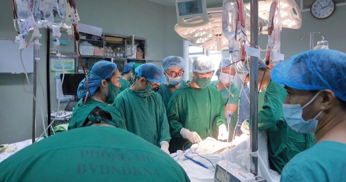 Bộ Y tế tặng bằng khen 4 nữ điều dưỡng ở Nghệ An dũng cảm cứu bé sơ sinh