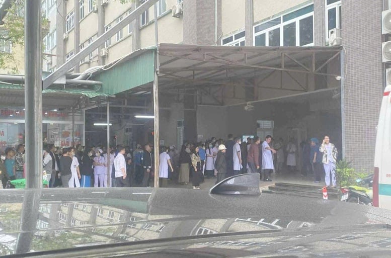 Le ministère de la Santé « s'exprime » à propos de l'homme armé d'un couteau qui a attaqué des membres de la famille et du personnel médical à Nghe An - Photo 1. Bộ Y tế 'lên tiếng' vụ đối tượng cầm dao tấn công người nhà, nhân viên y tế ở Nghệ An- Ảnh 1.