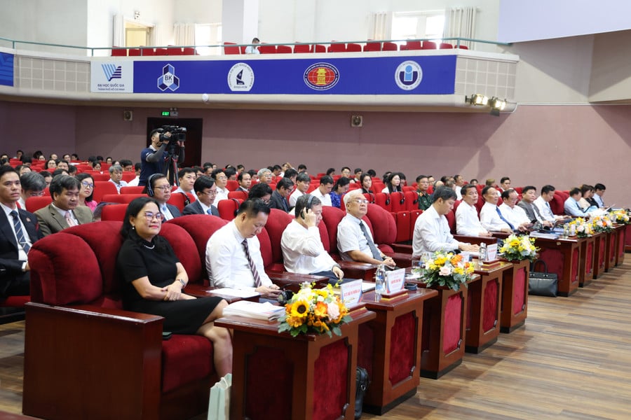 dai-bieu-1.jpg