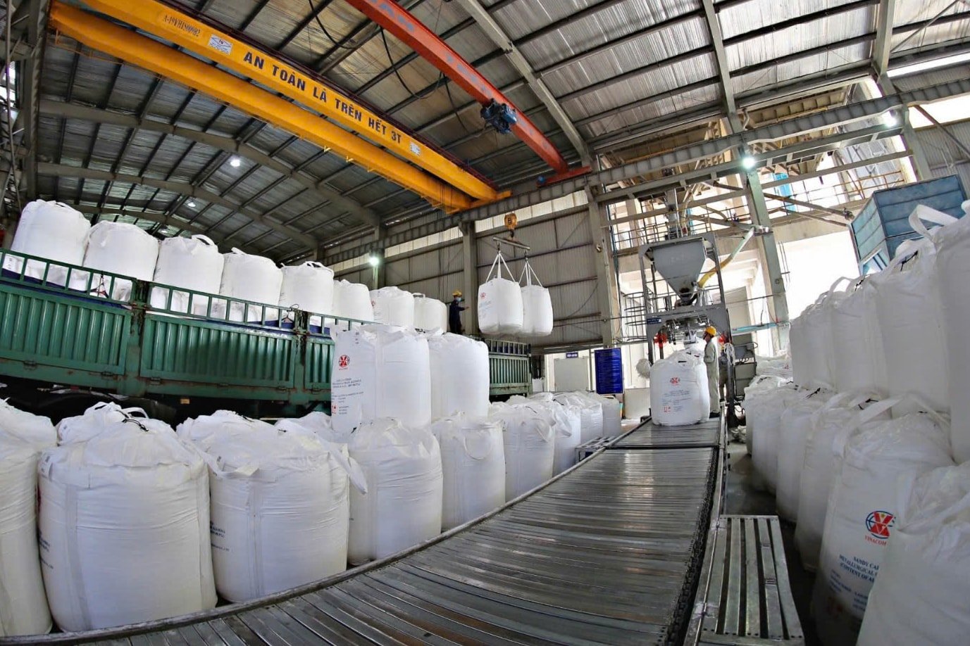În ultimele luni ale anului, sectorul industrial al orașului Lam Dong a făcut cu încredere un progres.
