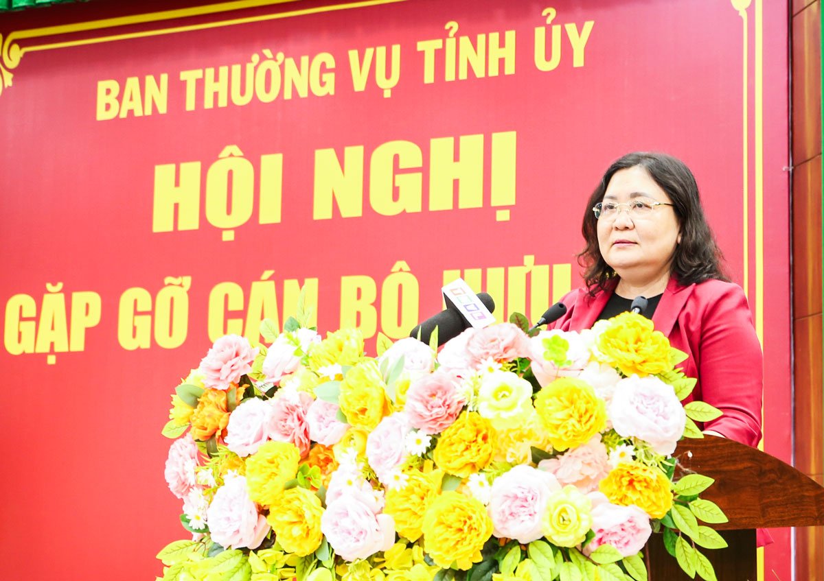 Secretarul adjunct permanent al Comitetului Provincial al Partidului - Ho Thi Hoang Yen a informat rezultatele primului Congres al Comitetului Provincial al Partidului Vinh Long, mandatul 2025 - 2030.  
