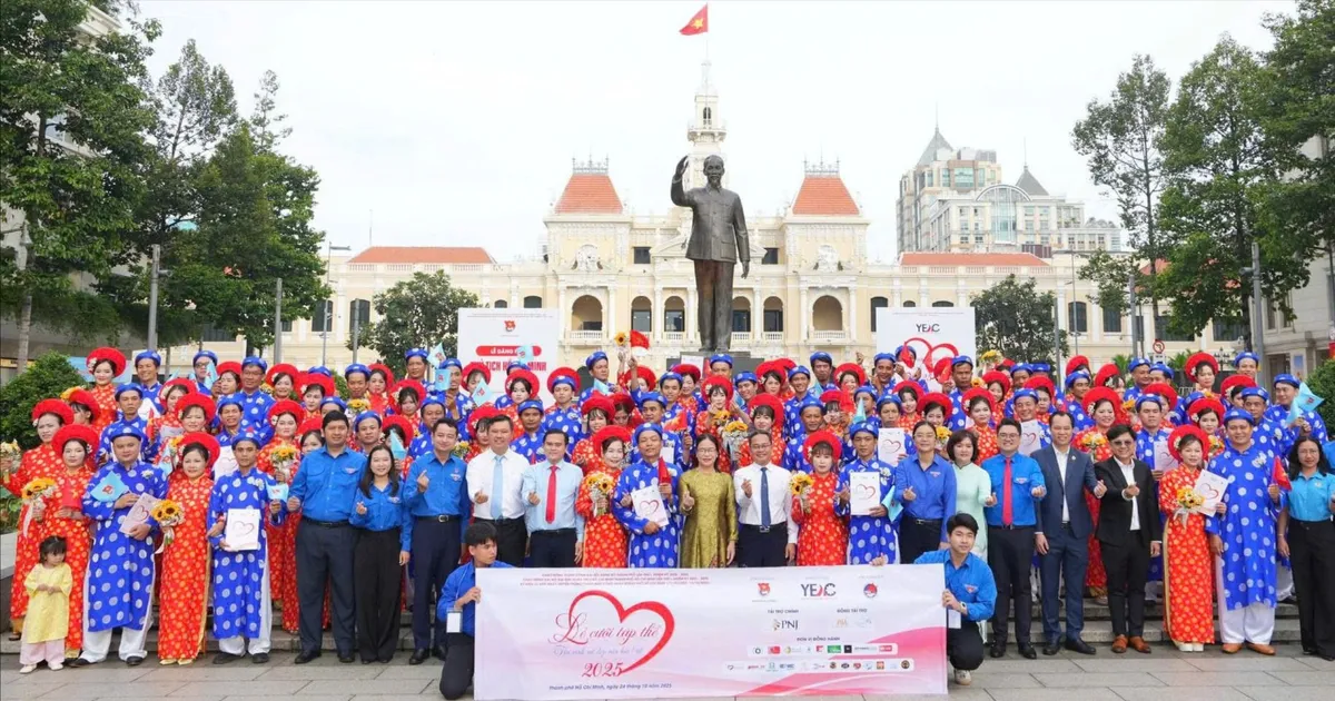 TPHCM: 50 cặp đôi rạng ngời trong Lễ cưới tập thể năm 2025