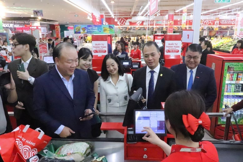 Thanh toán không tiền mặt: Bước tiến mới hiện đại hóa thị trường bán lẻ- Ảnh 2.