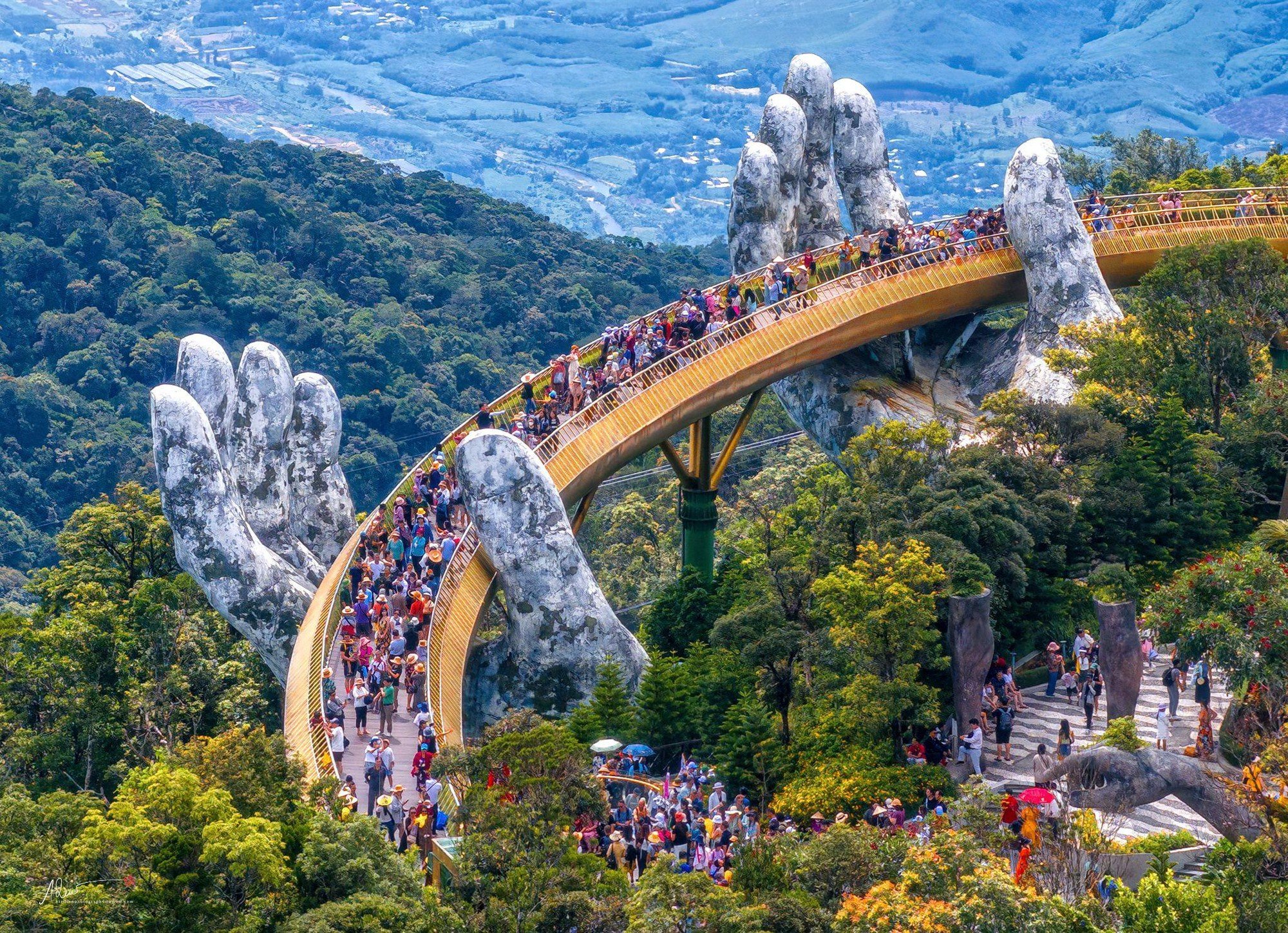 Báo chí châu Âu gọi Bà Nà Hills là điểm dừng chân đặc sắc nhất Đông Nam Á - Ảnh 4.