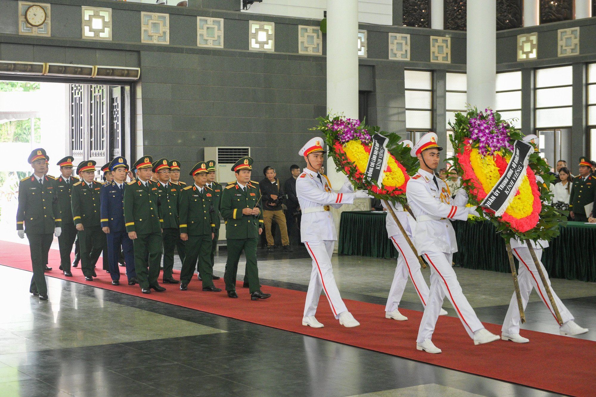 tang-le-tran-phuong-1588.jpg