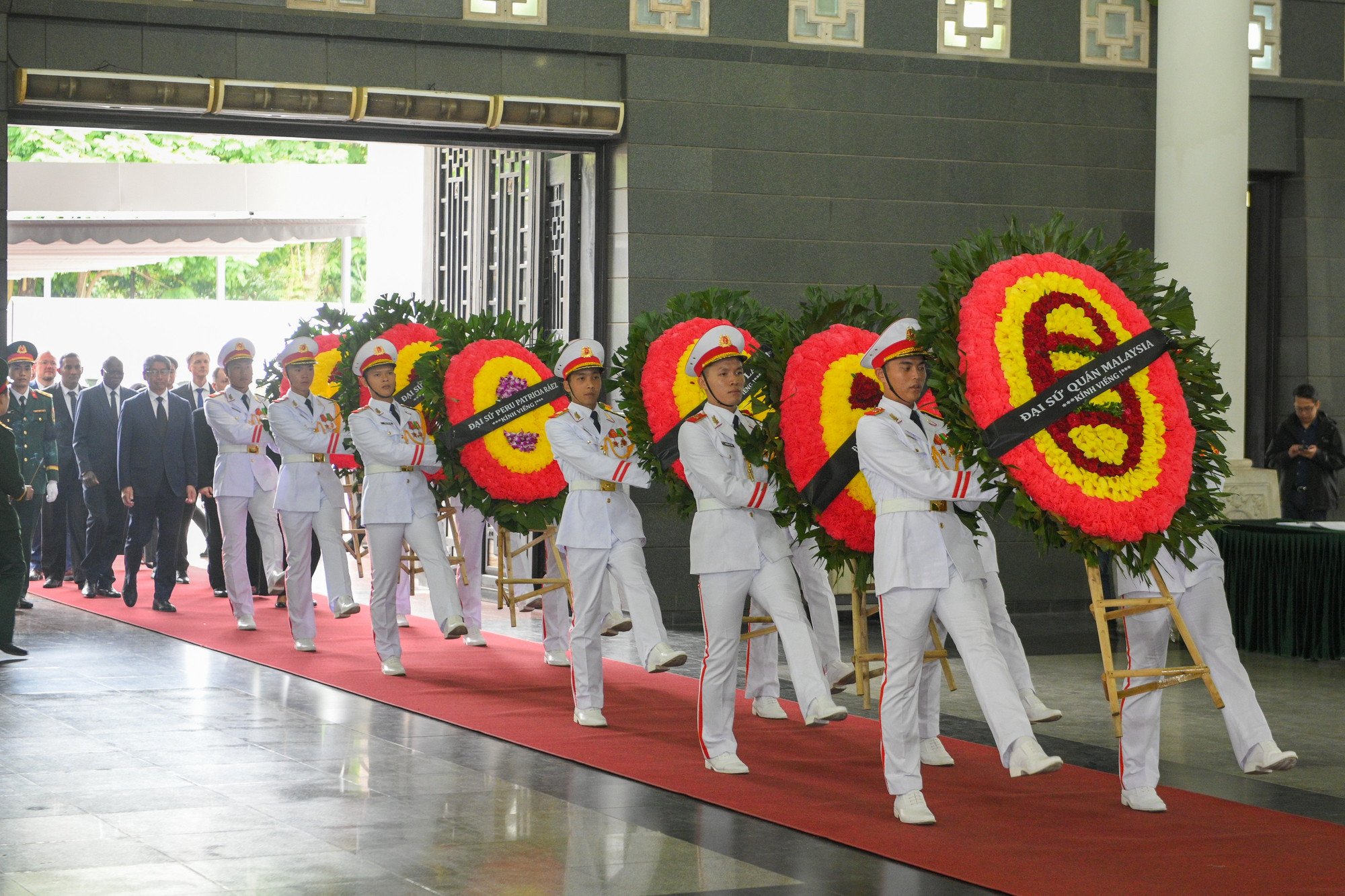 tang-le-tran-phuong-1766.jpg