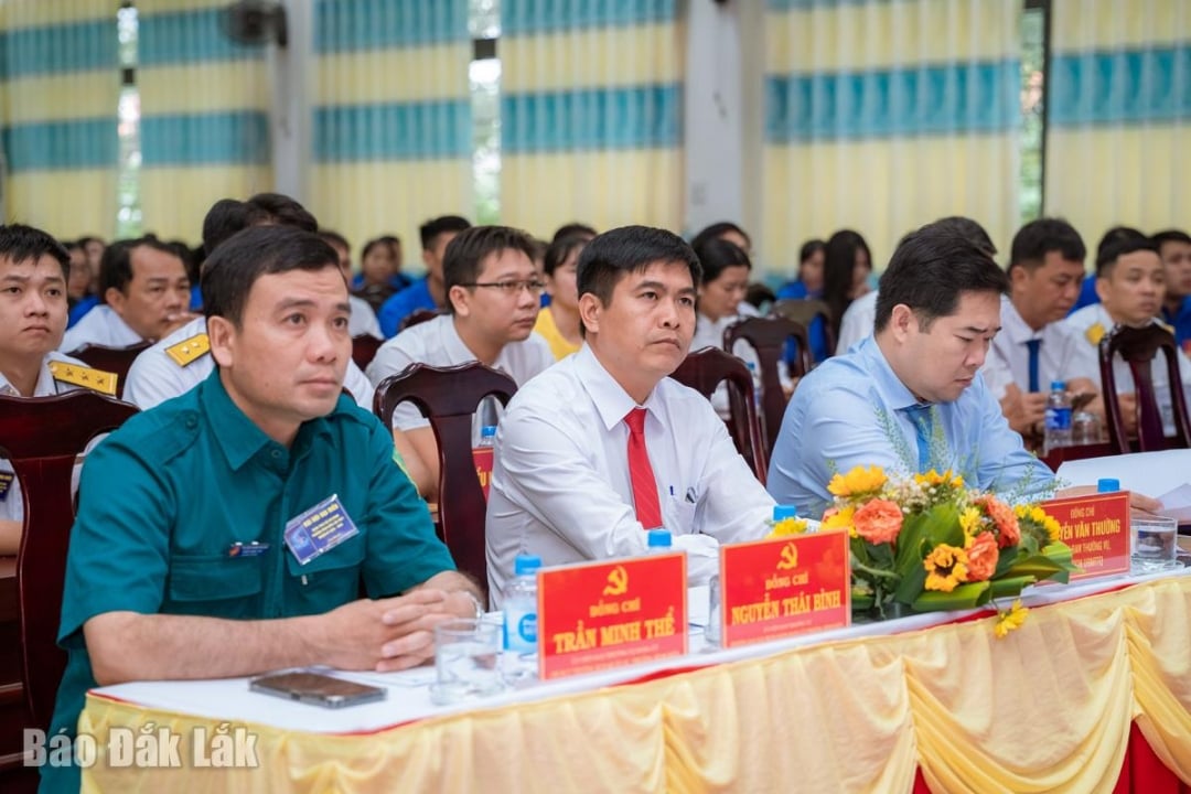 ប្រតិភូចូលរួមសមាជ។