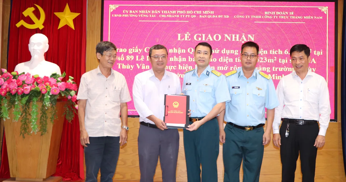 Bộ Quốc phòng bàn giao đất cho phường Vũng Tàu xây quảng trường