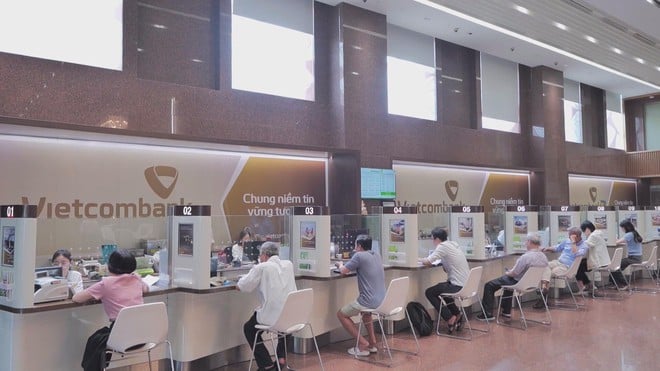 Impuls voor Vietnamese financiële markt dankzij buitenlandse kapitaalstromen - Foto 1. Sức bật cho thị trường tài chính Việt Nam nhờ dòng vốn ngoại- Ảnh 1.