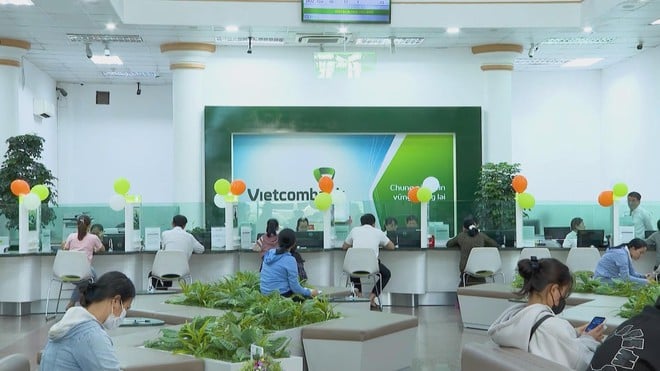 Impuls voor Vietnamese financiële markt dankzij buitenlandse kapitaalstromen - Foto 2. Sức bật cho thị trường tài chính Việt Nam nhờ dòng vốn ngoại- Ảnh 2.