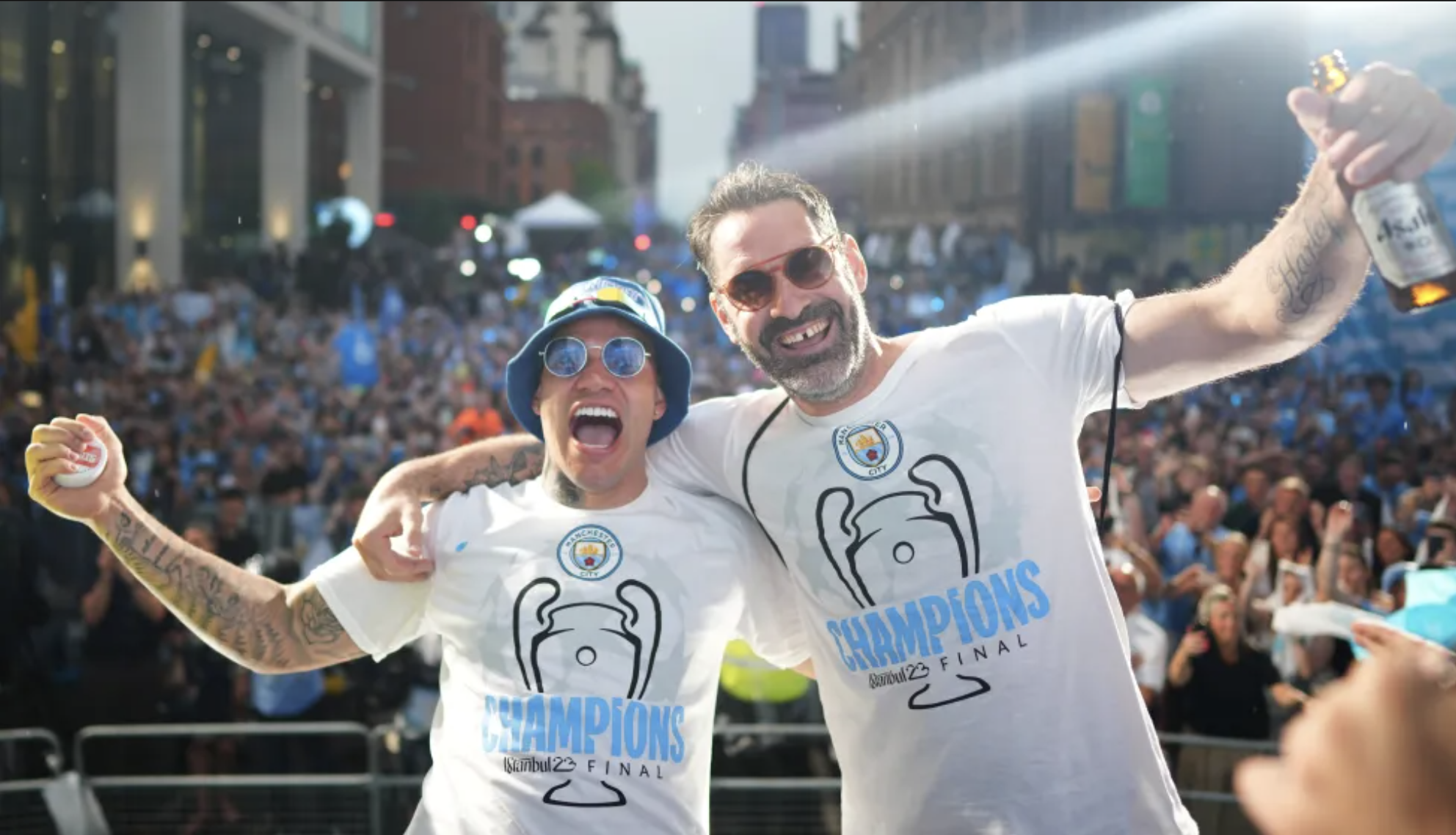 עבודה קלה, משכורת גבוהה, שוער מוזר במיוחד, סקוט קרסון עושה נס ענק עם מנצ'סטר סיטי - תמונה 9. Việc nhẹ lương cao, thủ môn siêu dị Scott Carson lập siêu kỳ tích với Man City  - Ảnh 9.