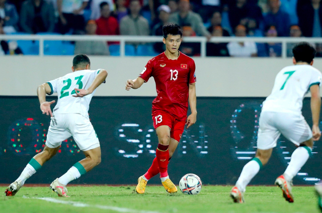 Wijzigingen in het Vietnam U23-team, coach Kim Sang-sik maakt een lijst van... - Foto 1. U.23 Việt Nam biến động nhân sự, HLV Kim Sang-sik lên danh sách…
- Ảnh 1.