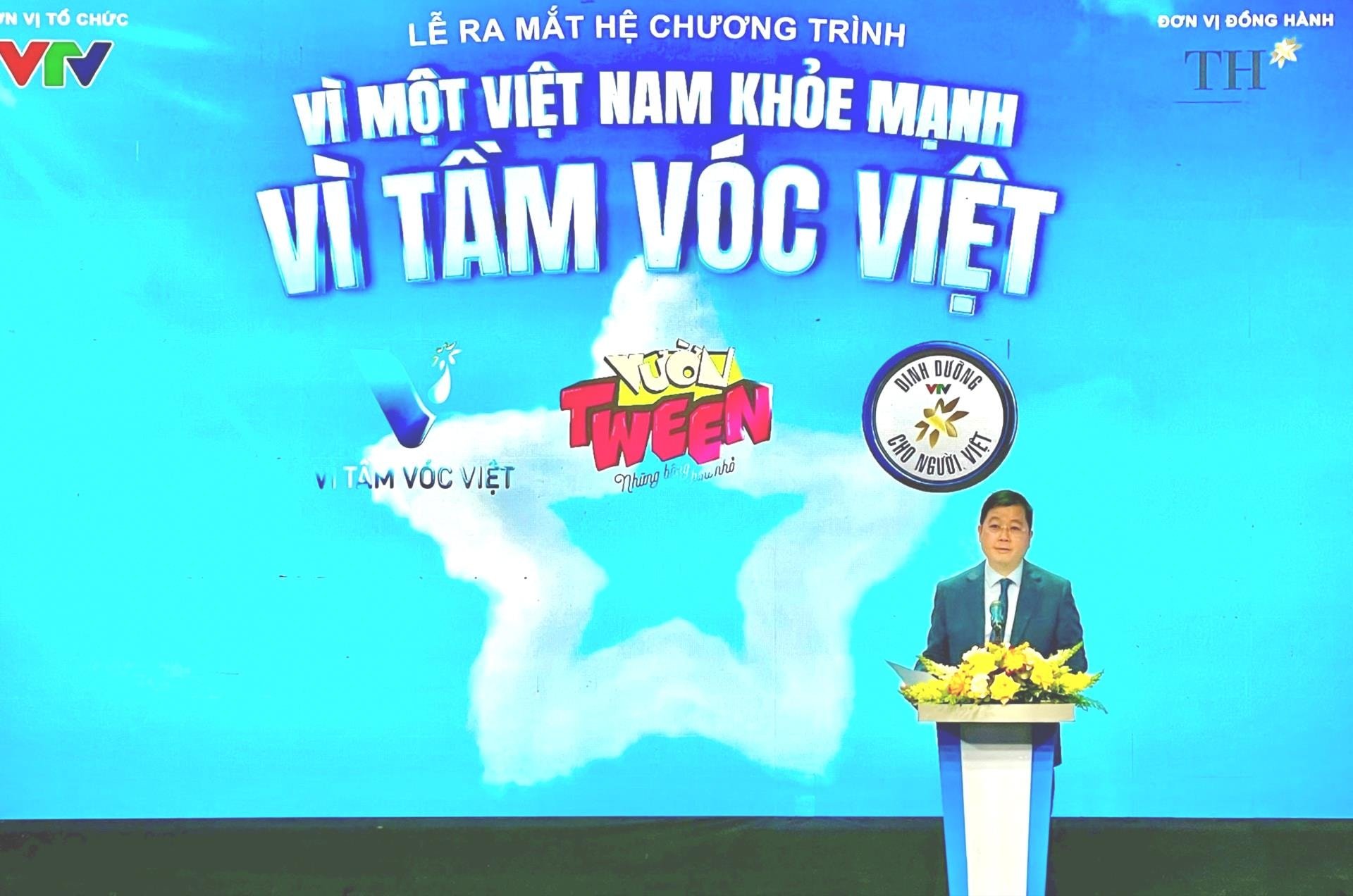 vi-tam-voc-viet-thanh-lam.jpeg