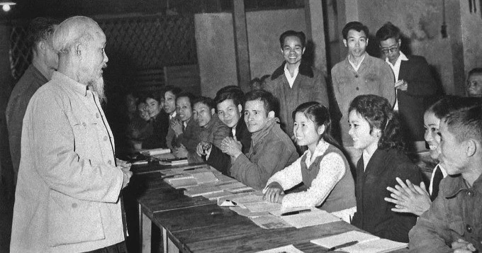 Cần đổi mới và nâng cao chất lượng sinh hoạt chi bộ - Kỳ 1: Tổ chức cơ sở đảng là “gốc rễ” vững mạnh của Đảng