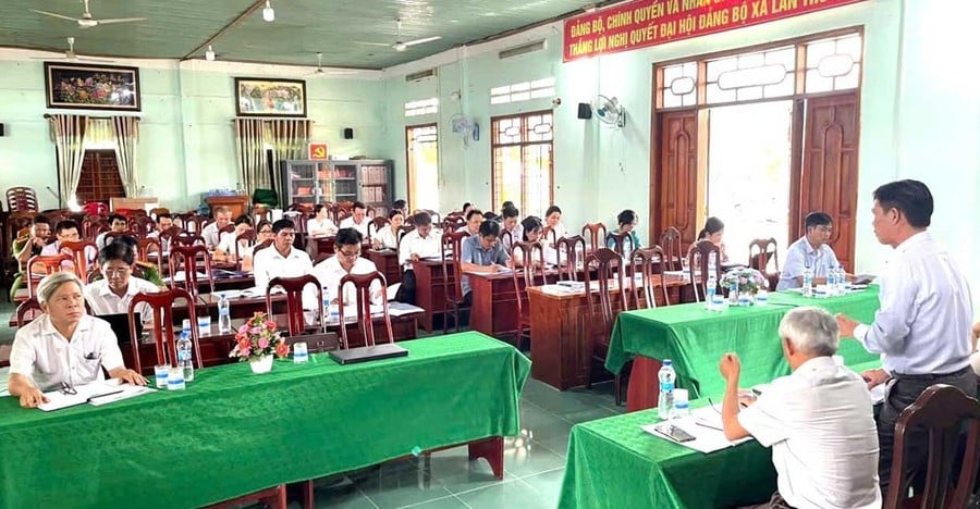 dang-bo-xa-vinh-quang-to-chuc-hop-trien-khai-mo-hinh-chi-bo-4-tot-va-dang-bo-co-so-4-tot-anh-dvcc.jpg