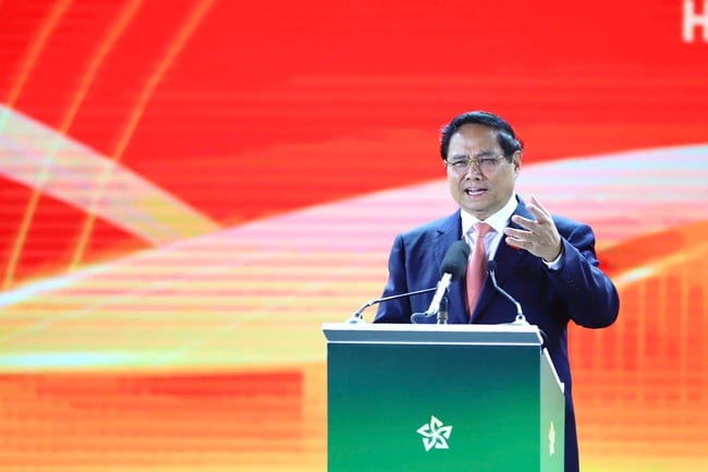 Primeiro-ministro: A Feira de Outono de 2025 deve realmente se tornar um espaço que conecte pessoas com pessoas, pessoas com cultura, produção e consumo - Foto 3.