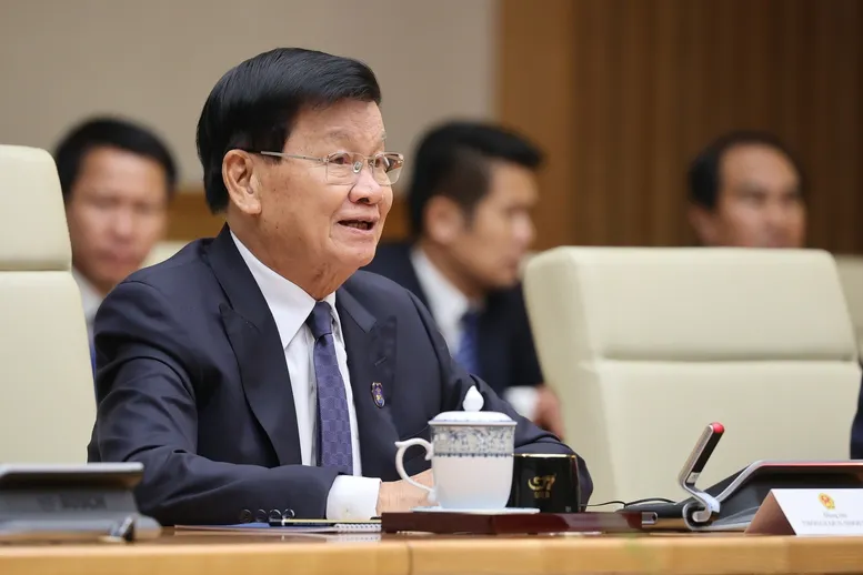 Vietnam prioriterar konsekvent särskilda relationer med Laos högt – Foto 4.