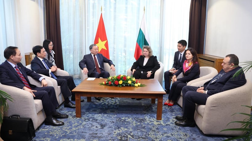 Tổng Bí thư Tô Lâm hội kiến Chủ tịch Quốc hội Bulgaria Nataliya Kiselova. (Ảnh: THỐNG NHẤT/TTXVN)
