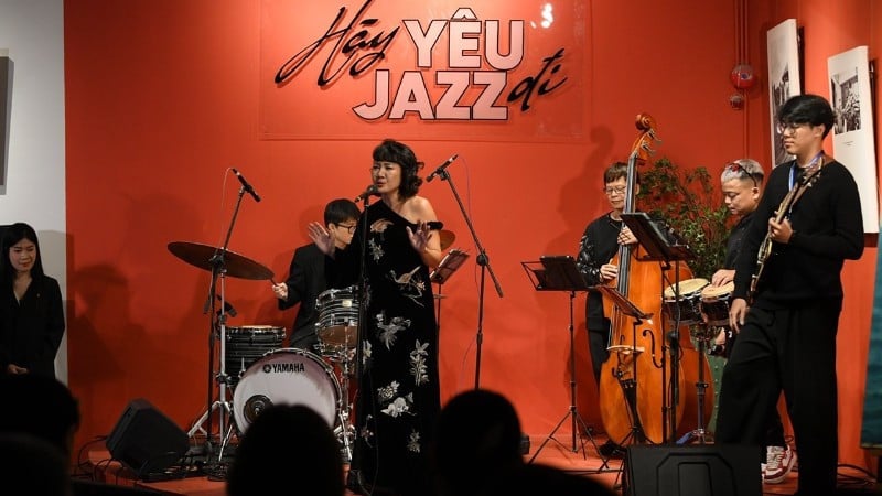 Với “Hãy yêu jazz đi”, ê-kíp thực hiện dự án mong muốn âm nhạc của Trịnh Công Sơn có thể lan tỏa qua Jazz và “sống” trong nhiều ngôn ngữ. (Ảnh: BTC)
