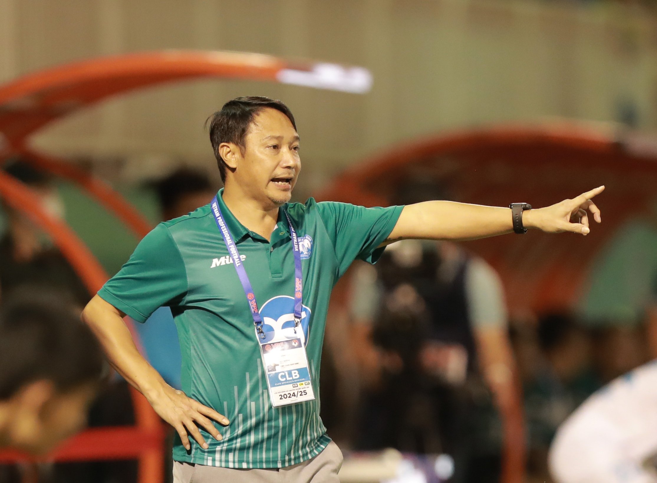 'Cối xay' V-League khắc nghiệt, càng giúp HLV nội lên tay?- Ảnh 1.