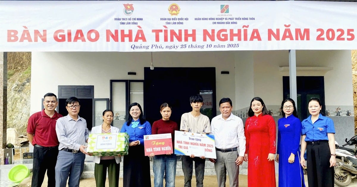 Bàn giao 4 căn nhà tình nghĩa cho hộ nghèo tỉnh Lâm Đồng