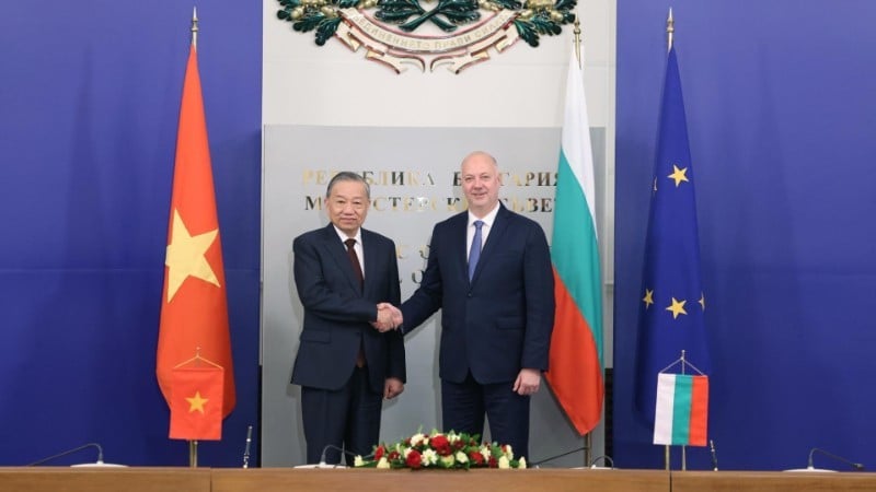 Tổng Bí thư Tô Lâm tiếp Tổng thống Cộng hòa Bulgaria Rumen Radev thăm chính thức Việt Nam, tại Trụ sở Trung ương Đảng, chiều 25/11/2024. (Ảnh: Thống Nhất/TTXVN)