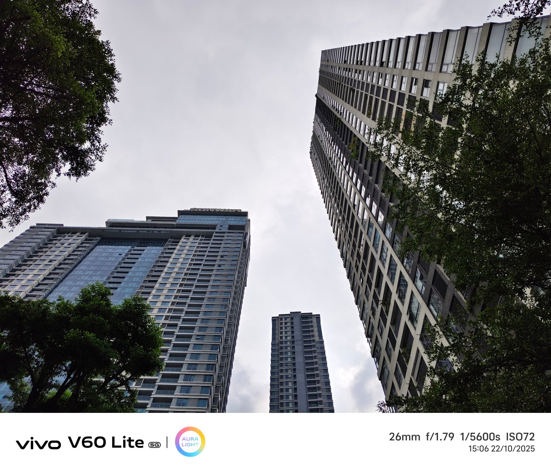 Đánh giá vivo V60 Lite 5G: Hiệu suất tốt, pin khỏe, camera còn hạn chế - 16