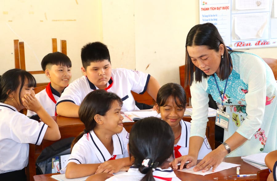 truong-dan-toc-3.jpg